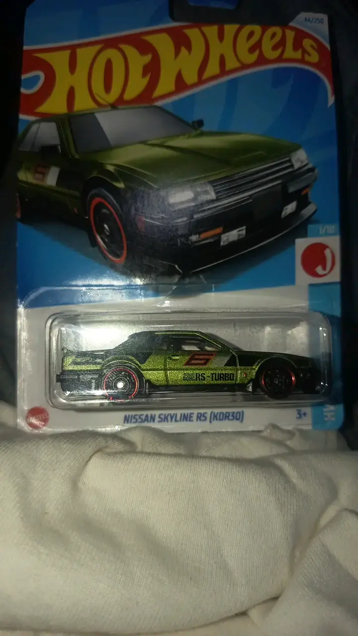 Hot Wheels Nissan Skyline RS KDR30 - 1