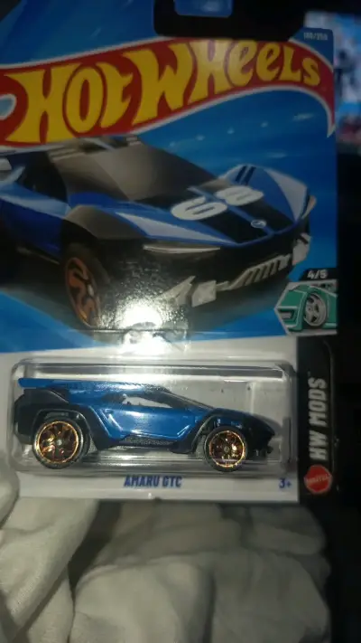 Hot Wheels Amaru GTC azul metálico - miniatura 1