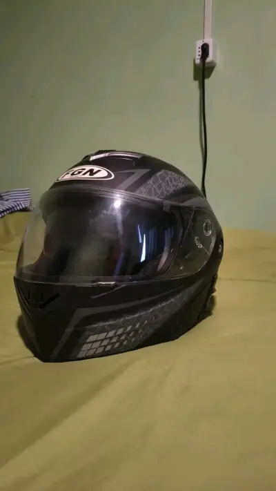 Casco integral de moto LGN negro XL nada de uso - miniatura 2