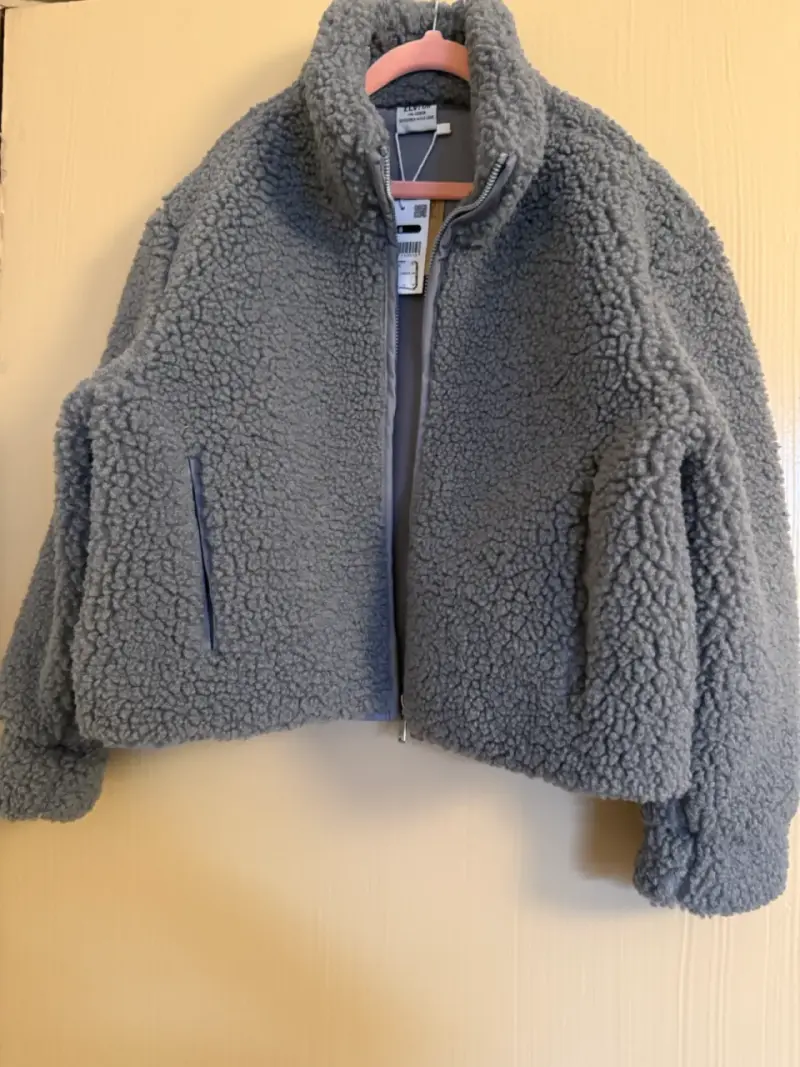 Chaqueta gris con cierre talla 8 - 1