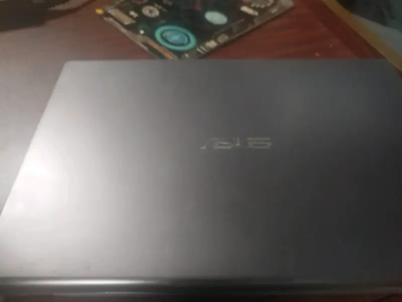 Laptop ASUS no prende - 1