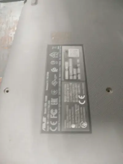 Laptop ASUS no prende - miniatura 4