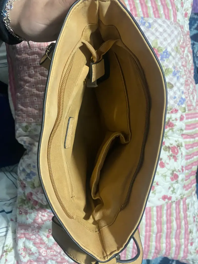 Bolso cruzado beige de cuero Sorelle - 3