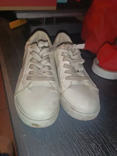 Zapatillas blancas casuales para mujer - miniatura 1