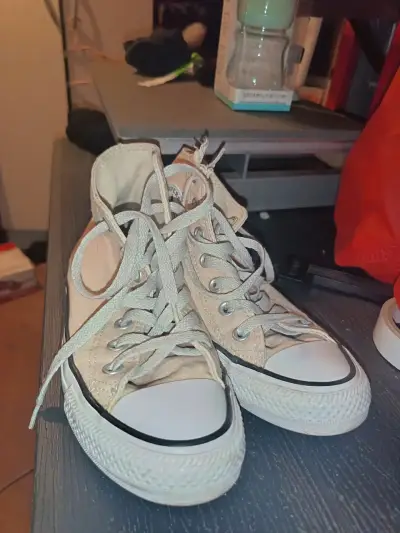 Zapatillas Converse beige clásicas - miniatura 1
