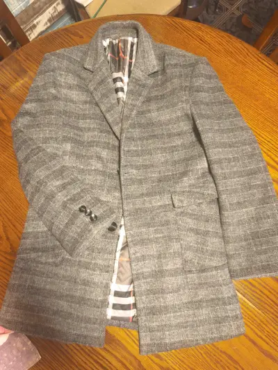 Abrigo gris para hombre - miniatura 2