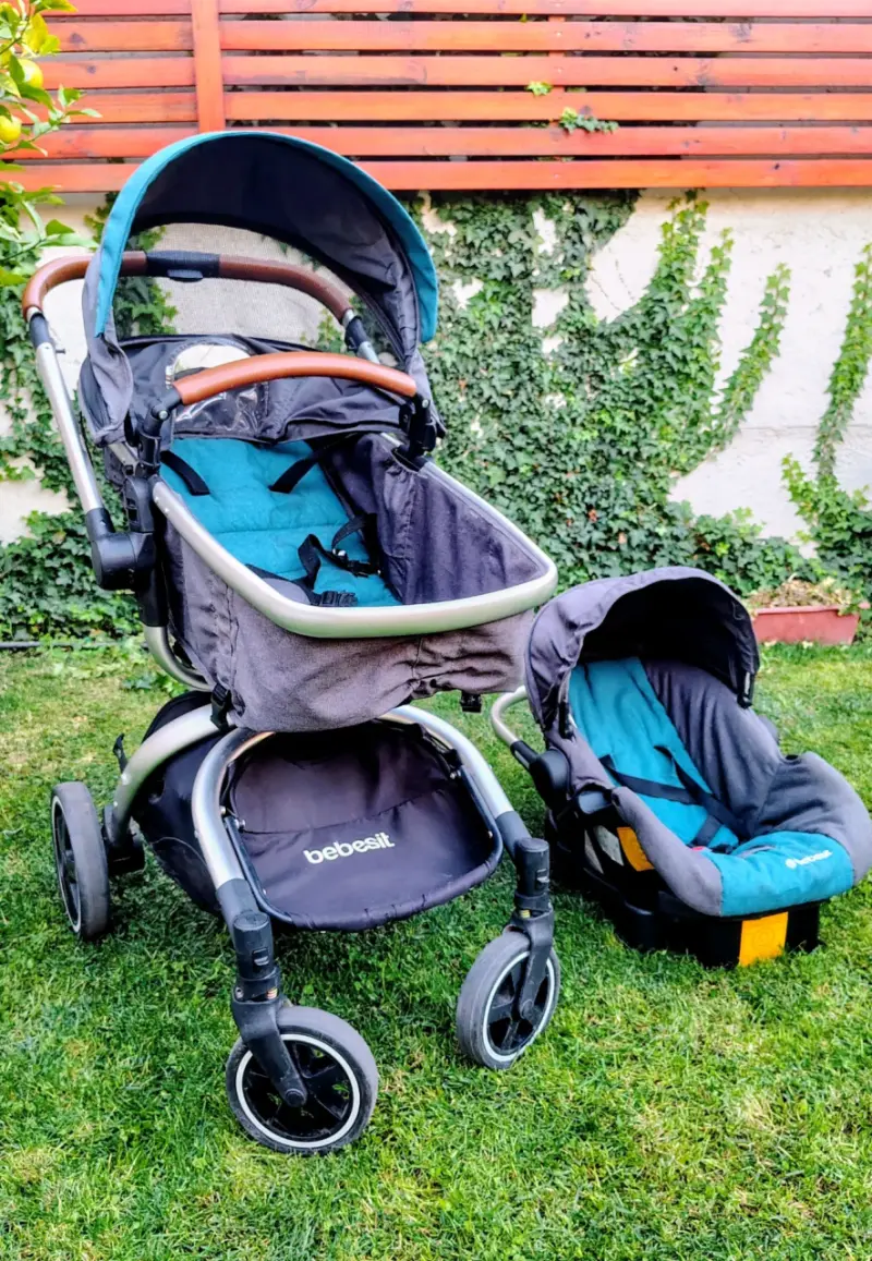 Coche de bebé Bebesit con silla de auto - 1