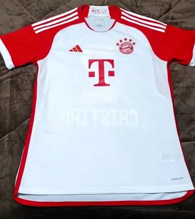 Camiseta Bayern Munich Adidas blanca y roja - miniatura 1