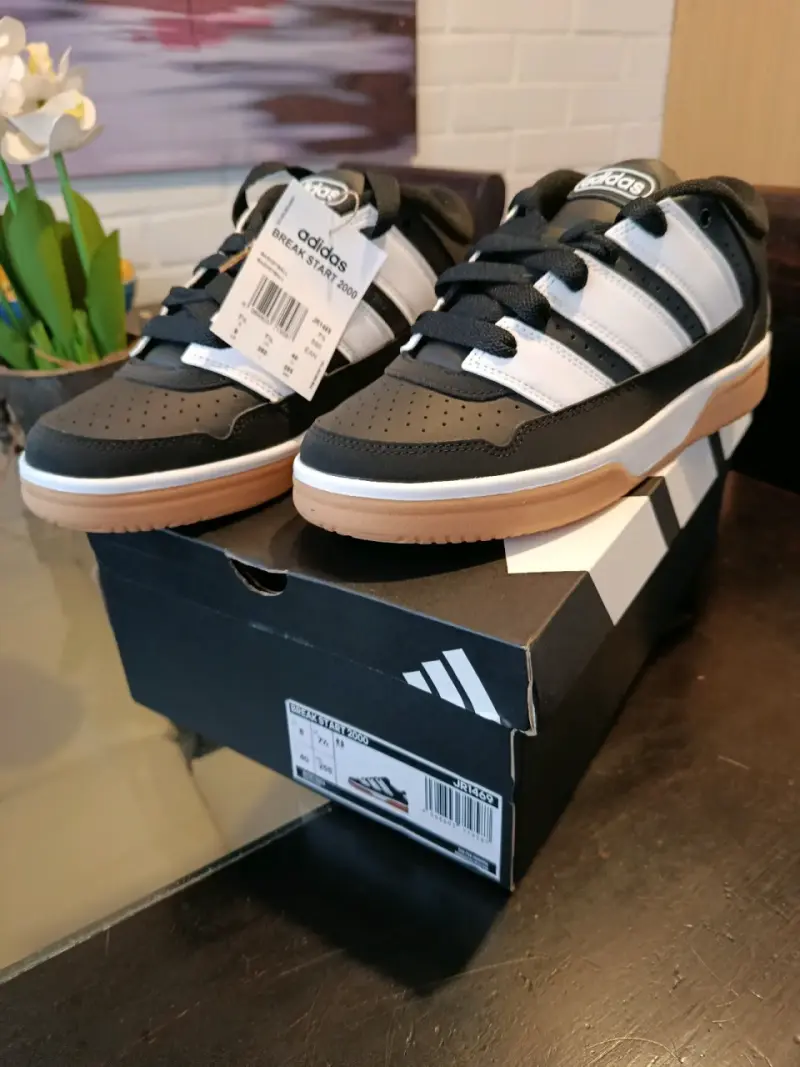 Zapatillas Adidas Breaknet negras y blancas - 2