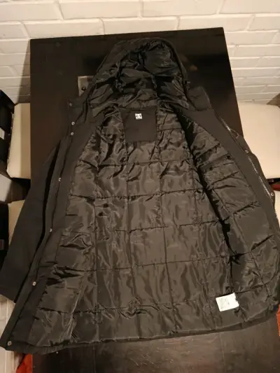 Parka DC negra con capucha para hombre - miniatura 4
