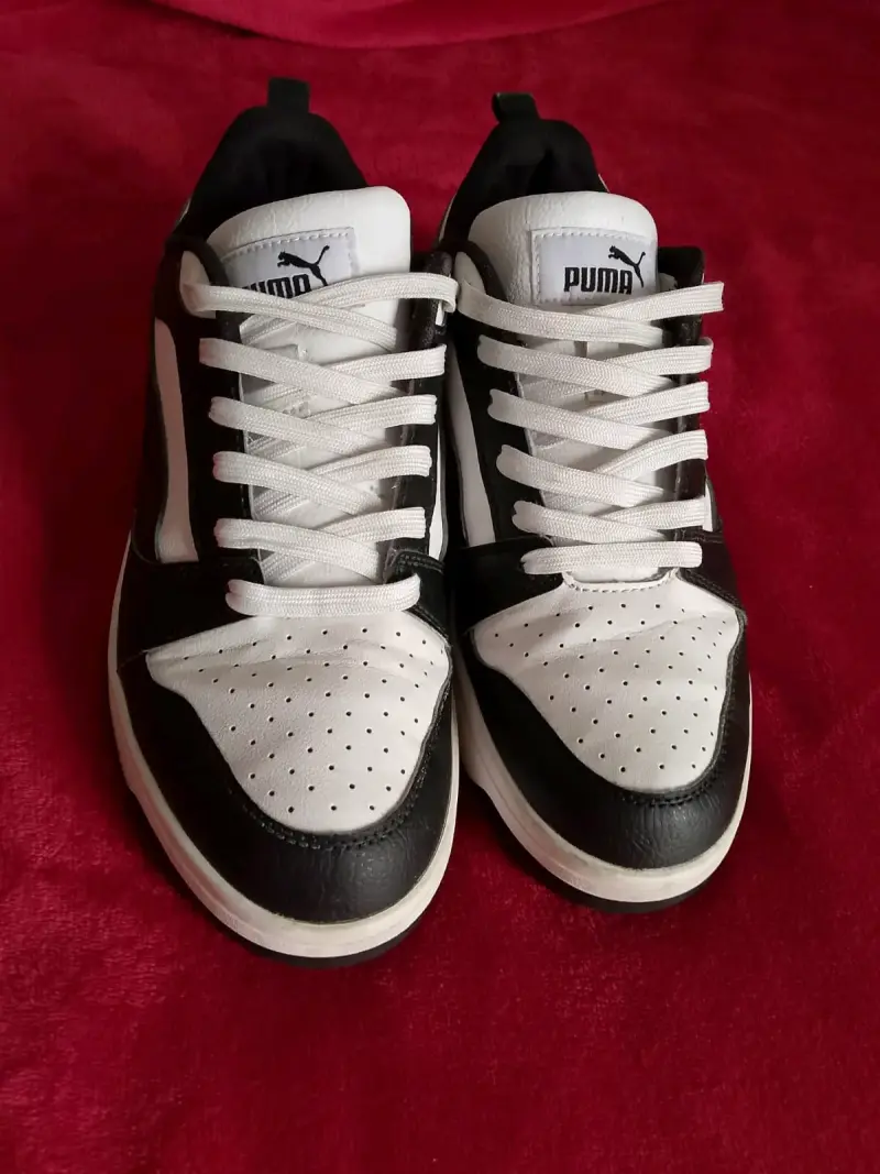 Zapatillas Puma blancas y negras deportivas - 5