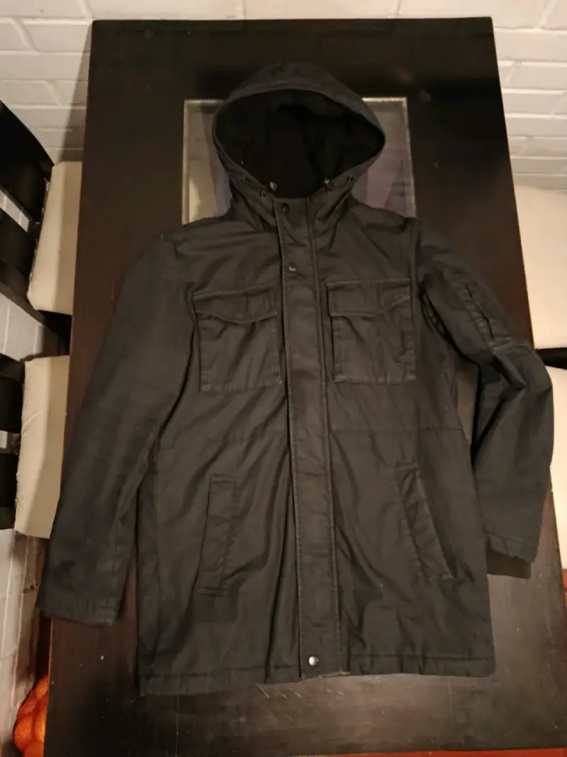 Parka Jack y Jones negra con capucha para hombre - 1
