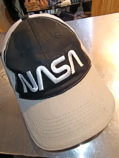 Gorra negra NASA estilo casual - miniatura 2