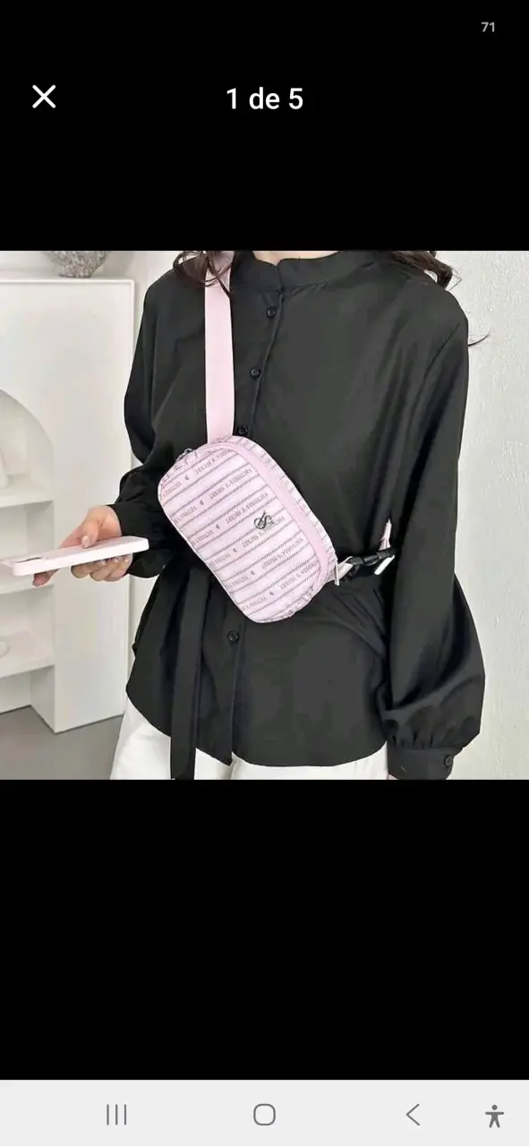 Riñonera rosa con diseño estampado - 1