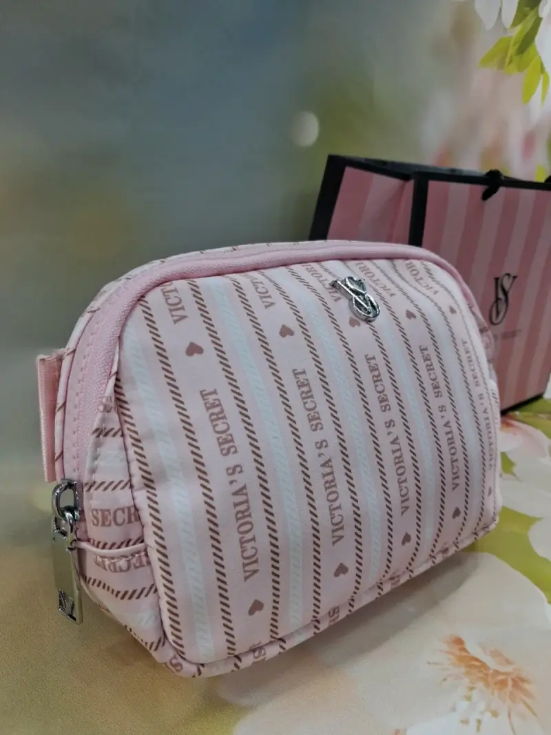 Riñonera rosa con diseño estampado - 6