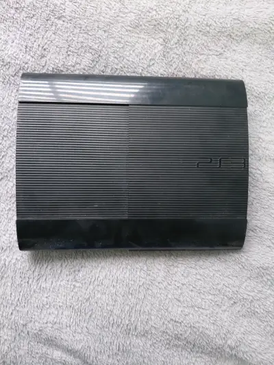 Consola PlayStation 3 PS3 negra en buen estado - miniatura 1