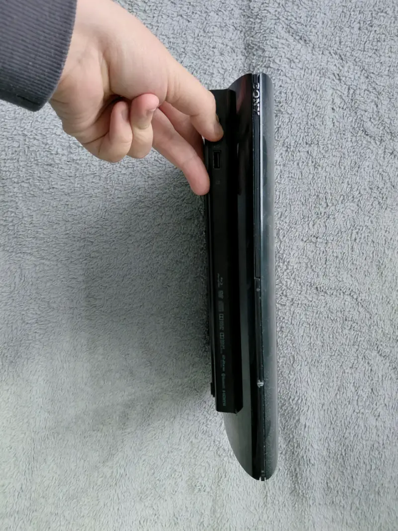 Consola PlayStation 3 PS3 negra en buen estado - 2