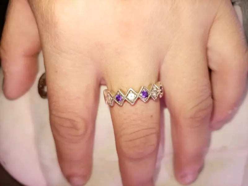Anillo de plata con piedras moradas - 3