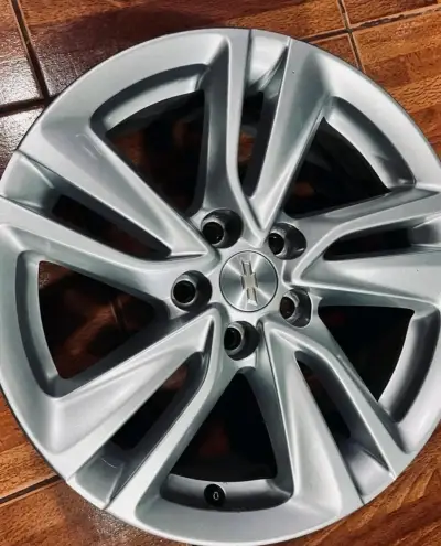 Llantas de aleación Chevrolet Tracker rin 16" - miniatura 1