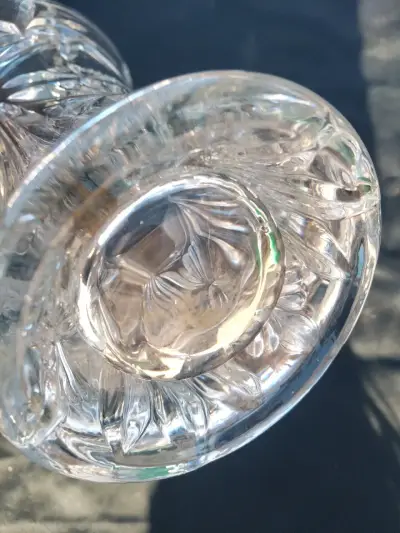 Florero de cristal tallado elegante - miniatura 3