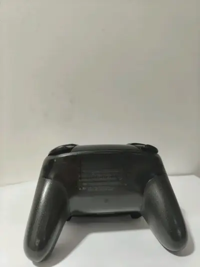 Pro Controller Original + 1 genérico (Nintendo) - miniatura 3