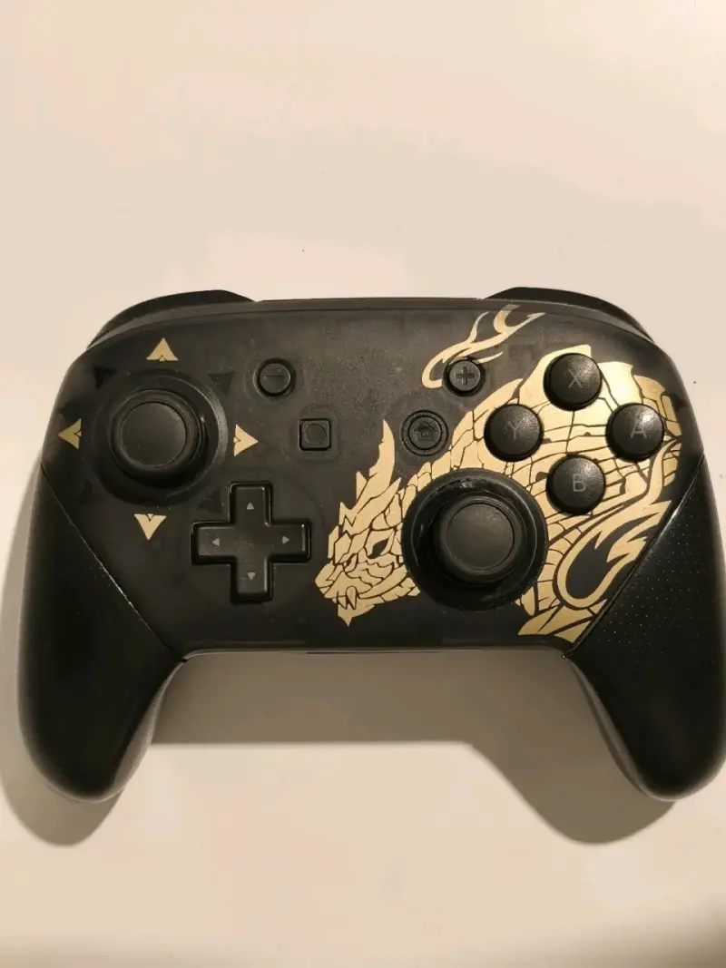 Pro Controller Original + 1 genérico (Nintendo) - 5