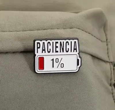 Pin divertido "Paciencia 1%" - miniatura 1