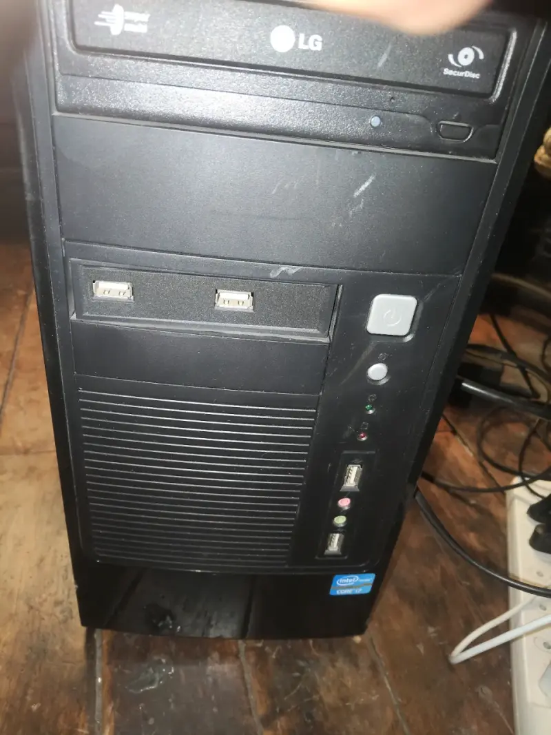 PC de escritorio Intel Core i7 - 2
