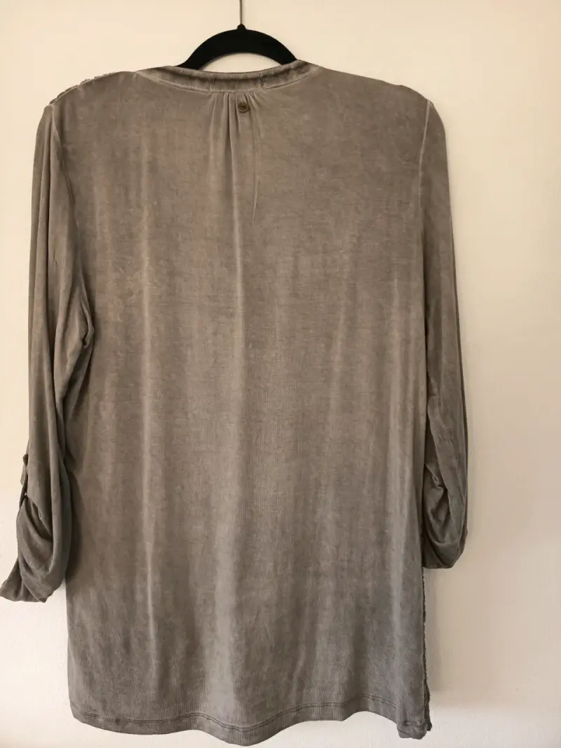 Blusa gris con encaje Tatienne - 3