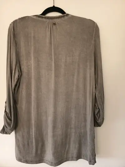 Blusa gris con encaje Tatienne - miniatura 3