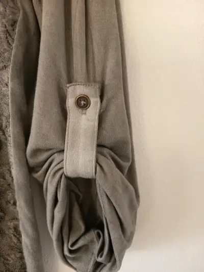 Blusa gris con encaje Tatienne - miniatura 4