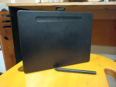 Tableta gráfica Wacom con lápiz digital - miniatura 1