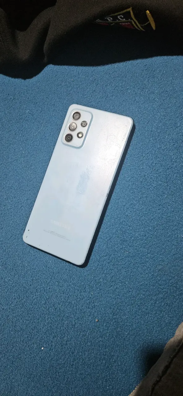 Smartphone con pantalla táctil en buen estado - 2