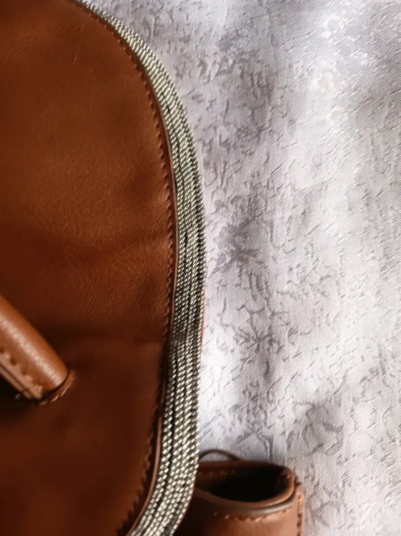 Bolso de cuero marrón Secret elegante - 4