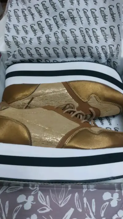 Zapatillas doradas de plataforma Caslon - miniatura 1