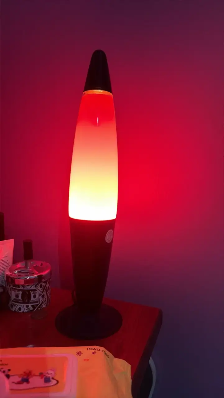 Lámpara de lava roja decorativa - 1