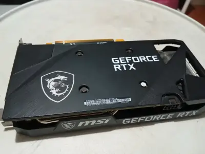 Tarjeta gráfica MSI GeForce RTX usada - miniatura 4