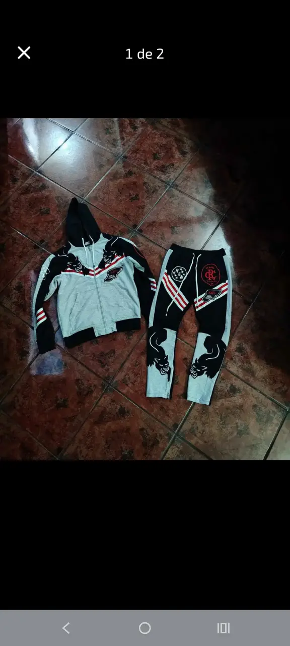 Conjunto deportivo con diseño de pantera - 3