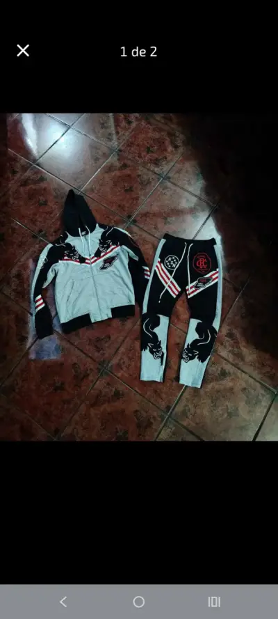 Conjunto deportivo con diseño de pantera - miniatura 3