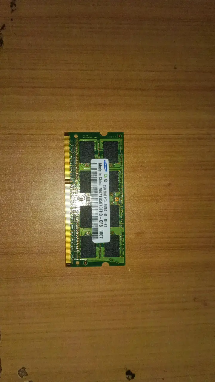 Memoria RAM Samsung 2GB DDR3 para laptop