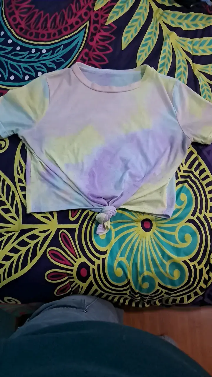 Polera tie-dye colores pastel
