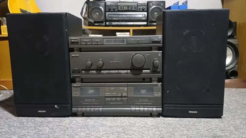 Equipo de sonido Philips con parlantes vintage - 6