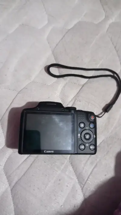 Cámara digital Canon compacta con zoom - miniatura 3