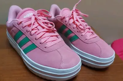 Zapatillas deportivas rosas Adidas - miniatura 2