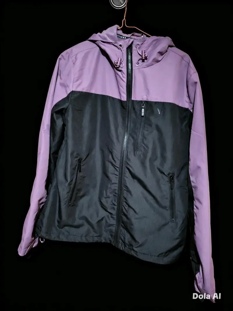 Chaqueta impermeable bicolor con capucha - 1