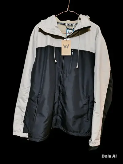 Chaqueta impermeable bicolor con capucha - miniatura 1