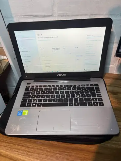 Notebook ASUS Semi Gamer - miniatura 1