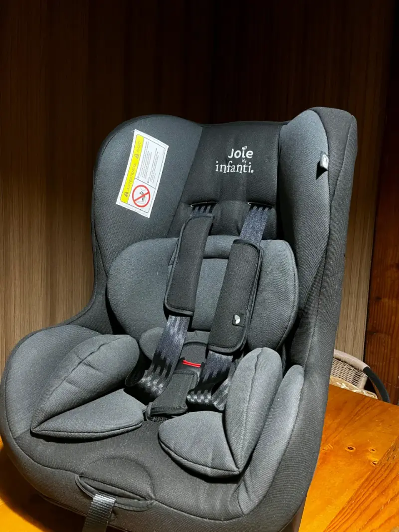 Silla de auto infantil Joie negra - 4