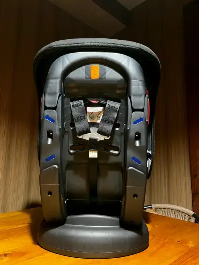 Silla de auto infantil Joie negra - miniatura 6