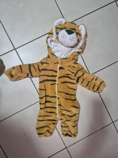 Disfraz de tigre para bebé suave y cómodo - miniatura 1